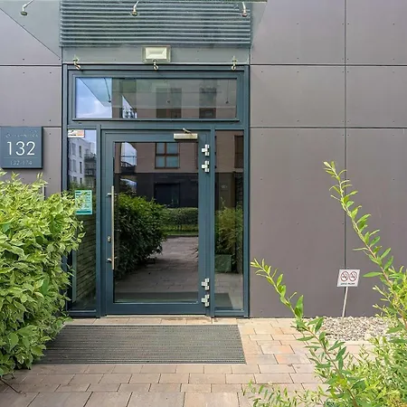 Appartement Modern With Parking & Balcony By Renters *